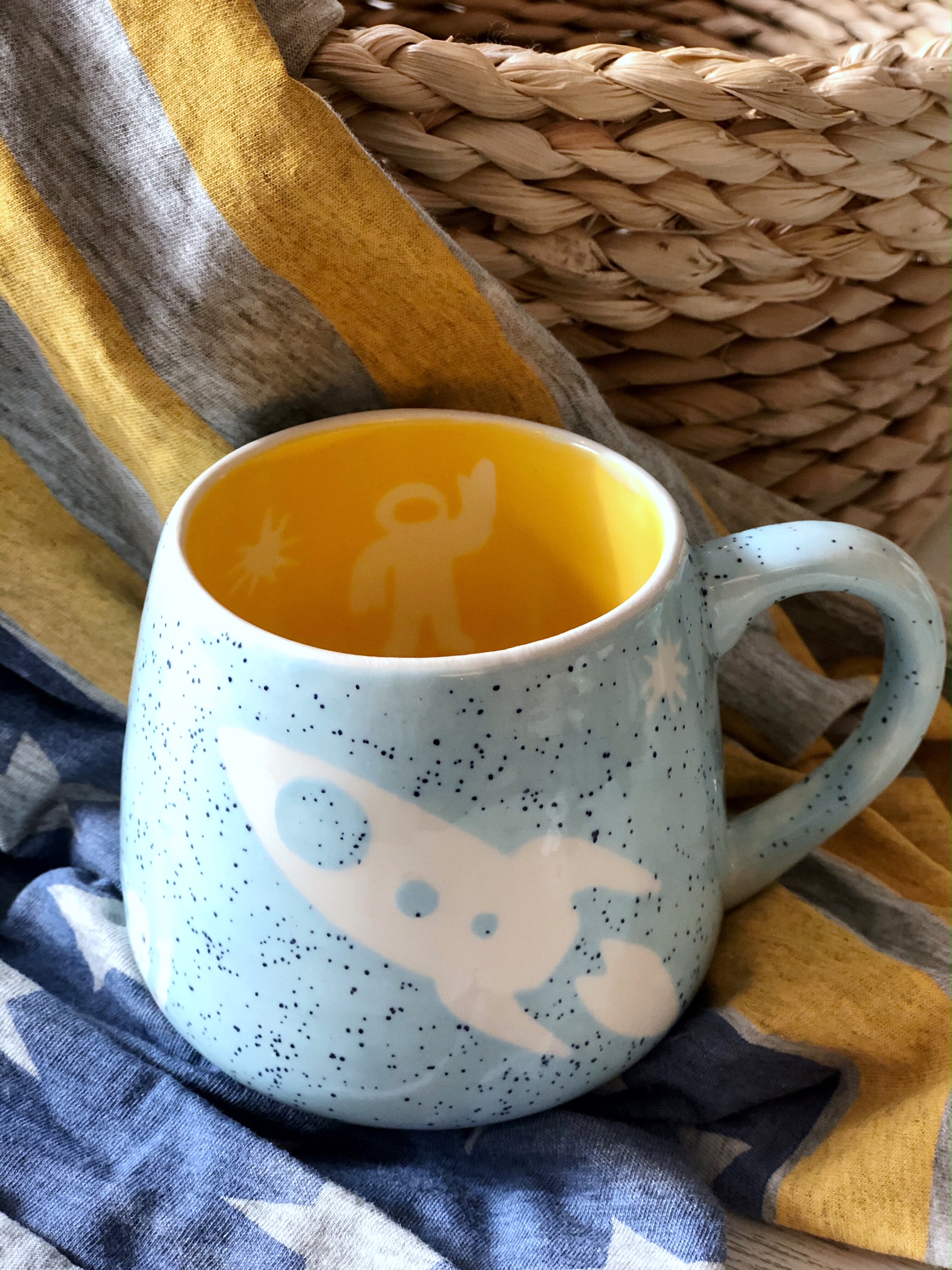 Tasse enfant«FUSÉE»CHF 28.00 - Keramos - Atelier de peinture sur céramique