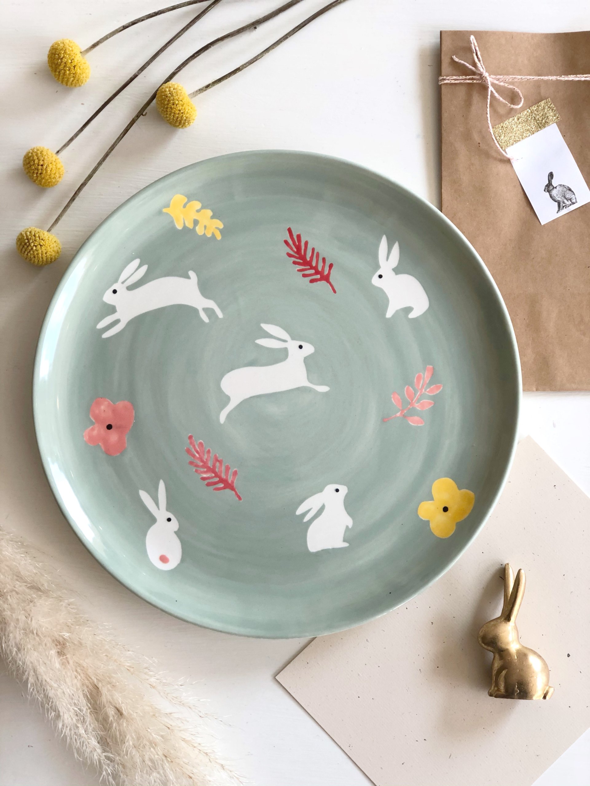 Kit kéramos maison_Kit PAQUES_Grande assiette LAPIN&FLEURS